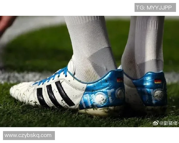 球星为何纷纷选择穿足球鞋探索背后的品牌影响与技术创新