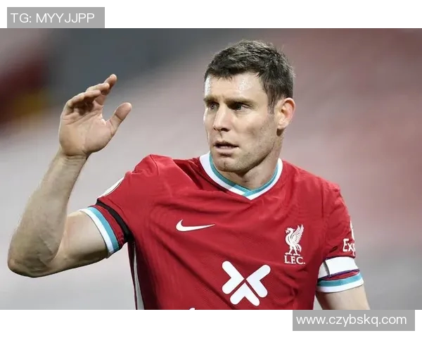 足球明星后卫专属球鞋设计与性能分析 让防守更具优势